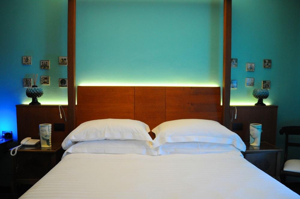 Hotel Palladio Giardini Naxos Ngoại thất bức ảnh